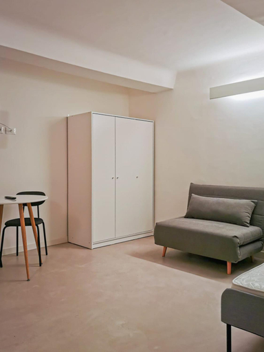 Others 4, De Ville Guest House, Genova
