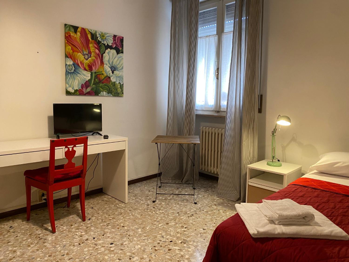 Others 4, Affittacamere Room ospedale Maggiore, Parma