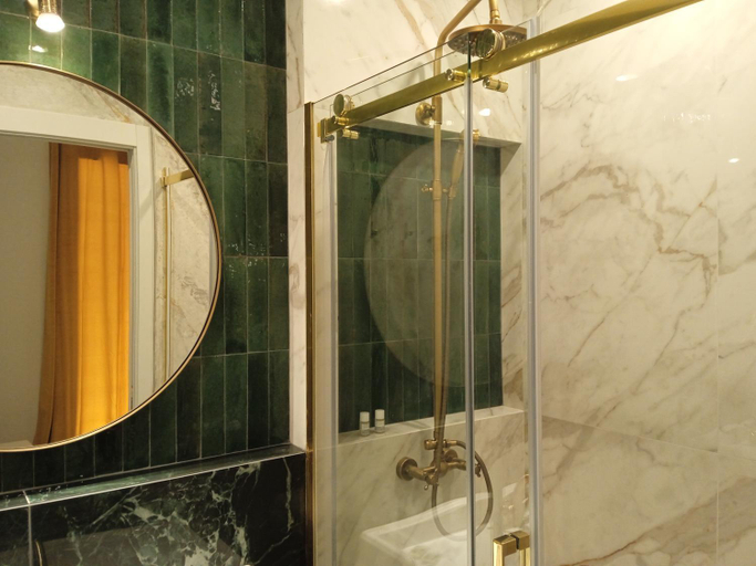 Bathroom 2, Casa Allegri, Sassari