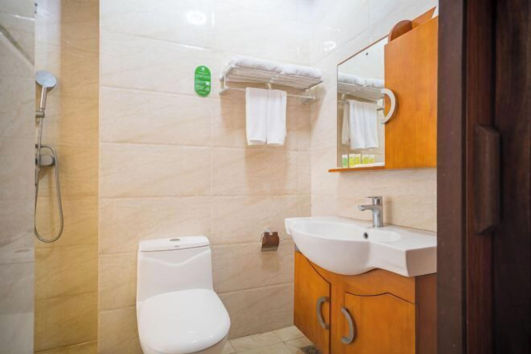 Bathroom 3, Xinsha Hotel, Zhanjiang