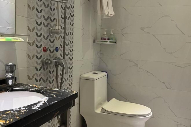 Bathroom 3, Jianghua Business Hotel, Jiangmen