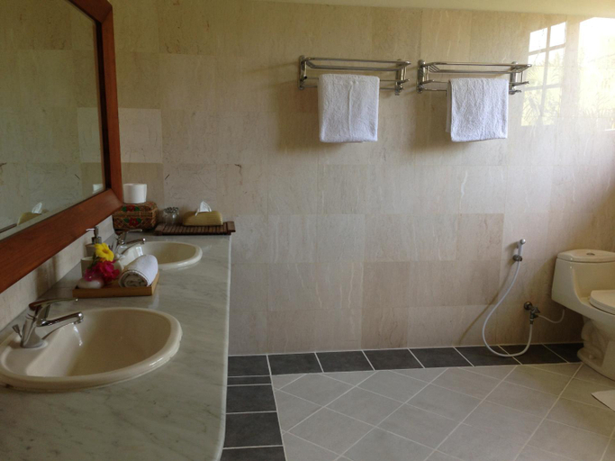 Bathroom 2, Villa Kunang, Badung