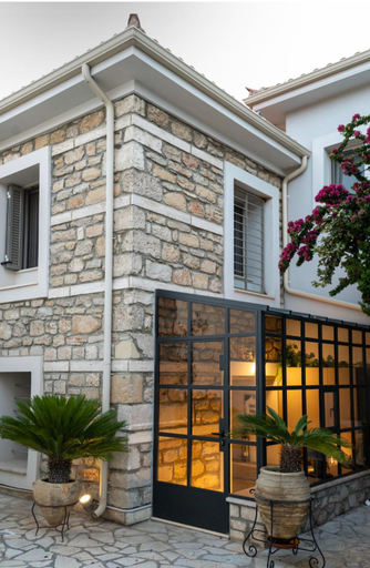 Others 2, Carpe Diem Corinthian Suites 2, Peloponnese