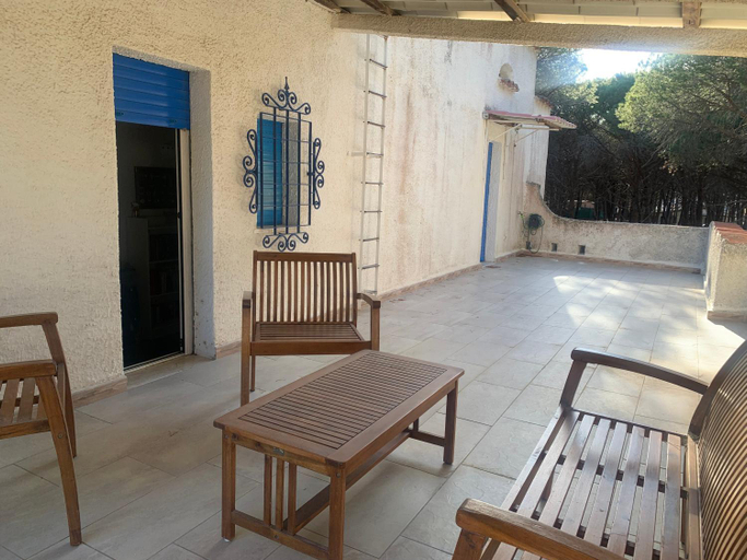 Others 4, Splendid villa a stones throw from the sea., Nuoro