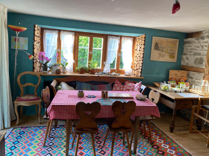Others 3, Casa Vegana, Surselva