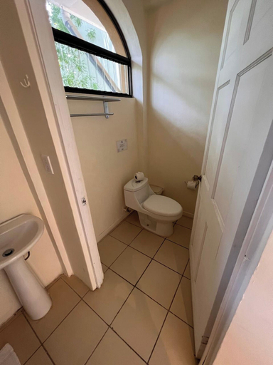 Bathroom 4, Zulu Surf Hotel, Santa Cruz