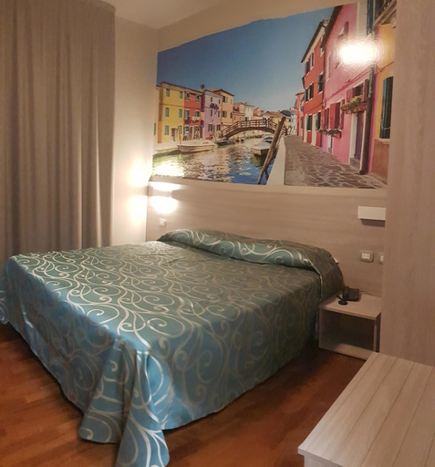 Bedroom 2, Hotel Altieri, Venezia