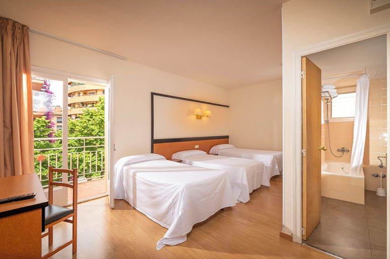 Bedroom 2, Hotel Boutique Can Colom, Girona