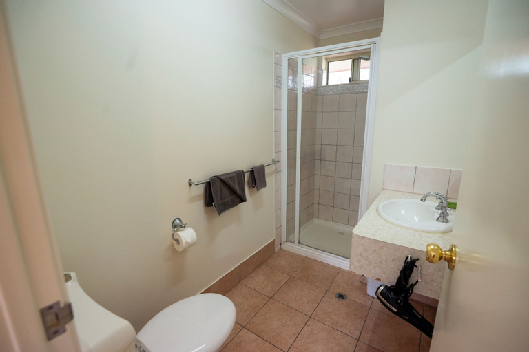 Bathroom 8