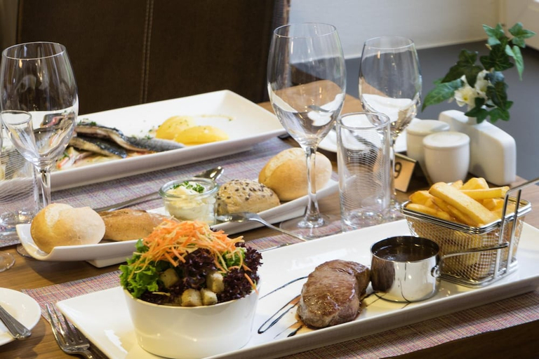 Food & Drinks 5, Hotel De l'Abbaye / AM Klouschter, Remich