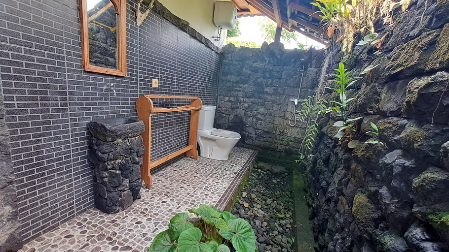 Others 4, The Bukit Artha Guesthouse, Karangasem