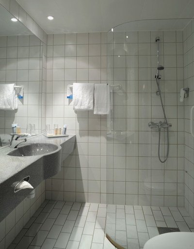 Bathroom 3, Quality Hotel Alesund, Ålesund