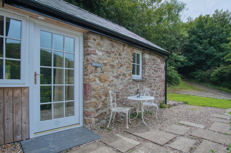 Others 3, Brynach - 1 Bedroom - St Ishmael's, Pembrokeshire