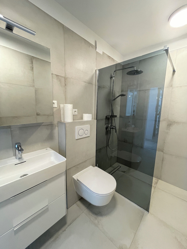 Bathroom, Point of Life 2 by Litto, Split