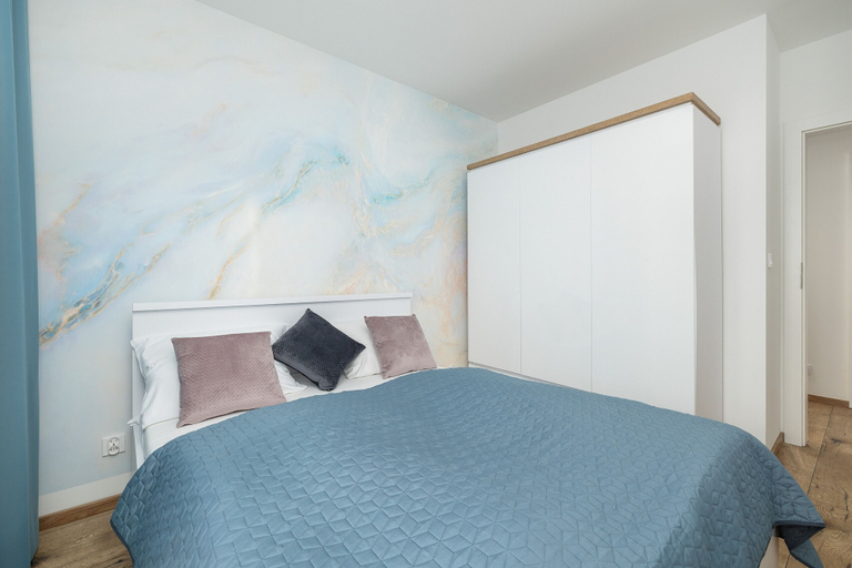 Bedroom 3, Bright Apartment for 4 People by Renters, Kamień