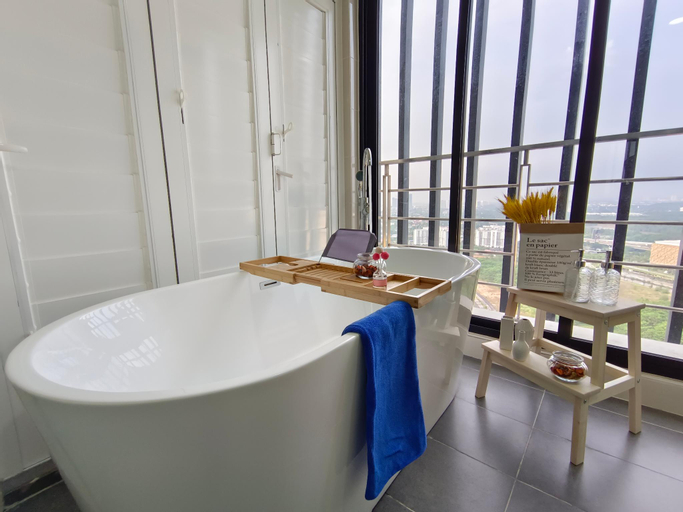 Cozy Bathtub Suite southkey Mosaic@MidValley Johor, Johor Bahru