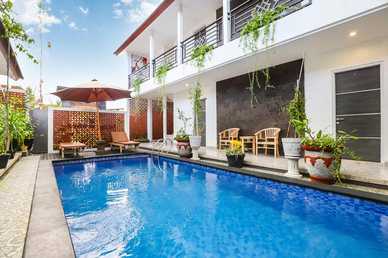 Sport & Beauty 4, White Blue House 1 - Pvt Room, Shared Pool&Kitchen, Gianyar
