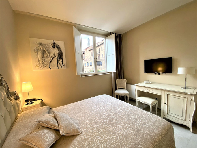 Bedroom 2, Villa Del Sole, Siena
