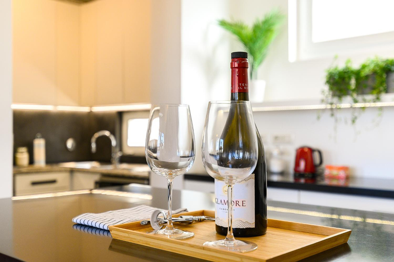 Food & Drinks, Peaceful Penthouse with Garage, Rome