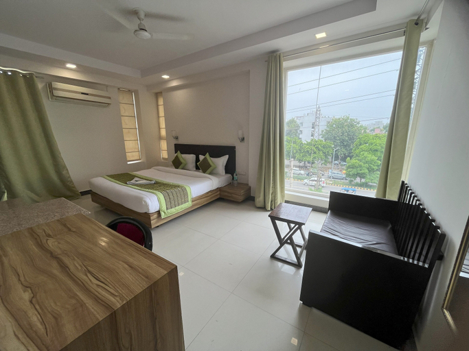 Bedroom 1, Pacific Inn Green, Gurgaon