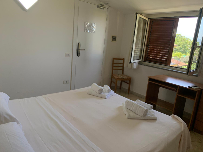 Bedroom, Hotel Due Pini Conte, Salerno