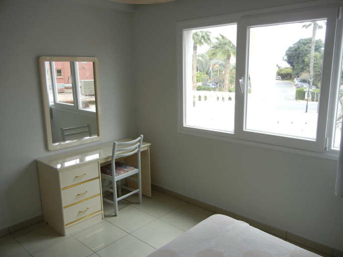 Bedroom, Tsialis Hotel Apartments, Larnaca