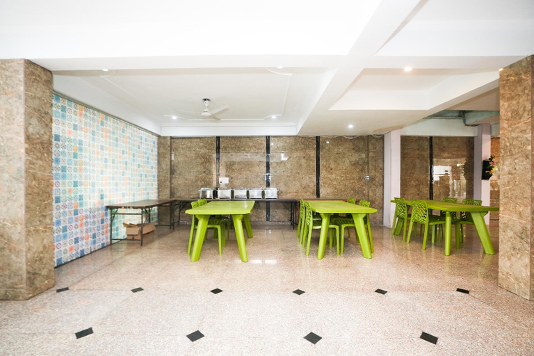 Food & Drinks 4, Tanvi Premium Residency near Artemis Hospital Gurugram, Gurgaon