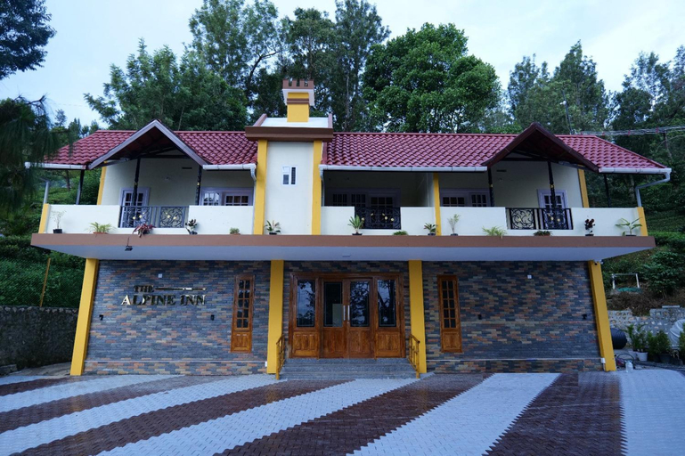 Others 4, The Alpine Inn, The Nilgiris