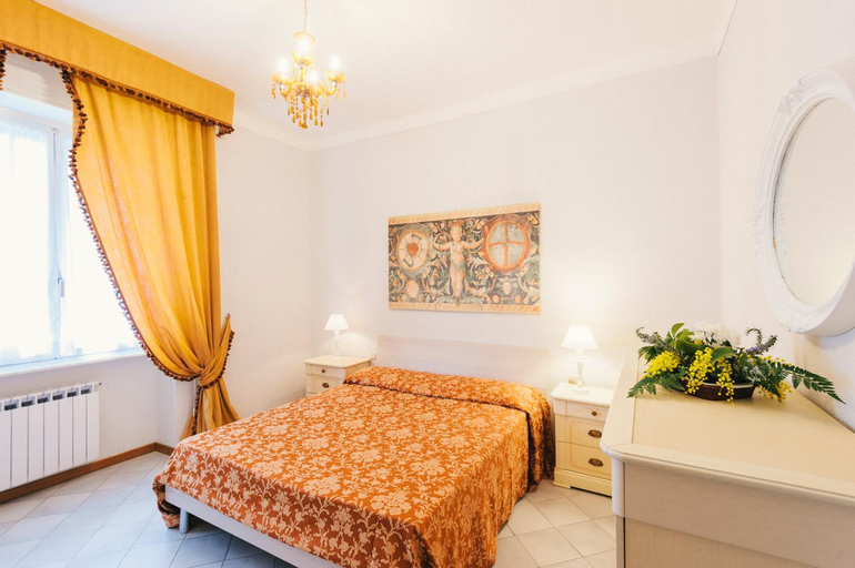 Bedroom 3, CA' DA VINCI, Savona