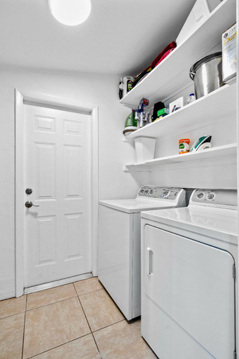 2, Citrus Isles Waterfront Home, Broward