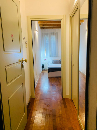 Others 5, Cozy Apartment Center, Bergamo