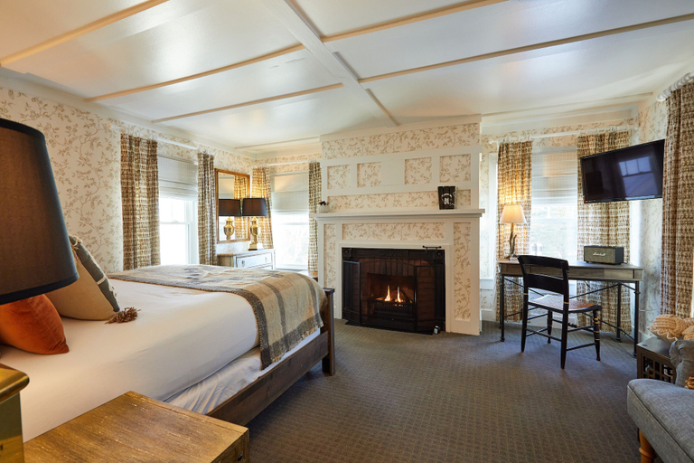 Bedroom 3, Shelter Harbor Inn, Washington