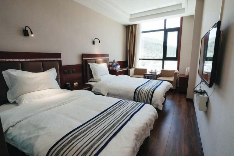 Bedroom 4, Norbu Serwo Hotel, Gannan Tibetan