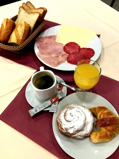 Food & Drinks 5, Hostal Vila del Mar, Girona