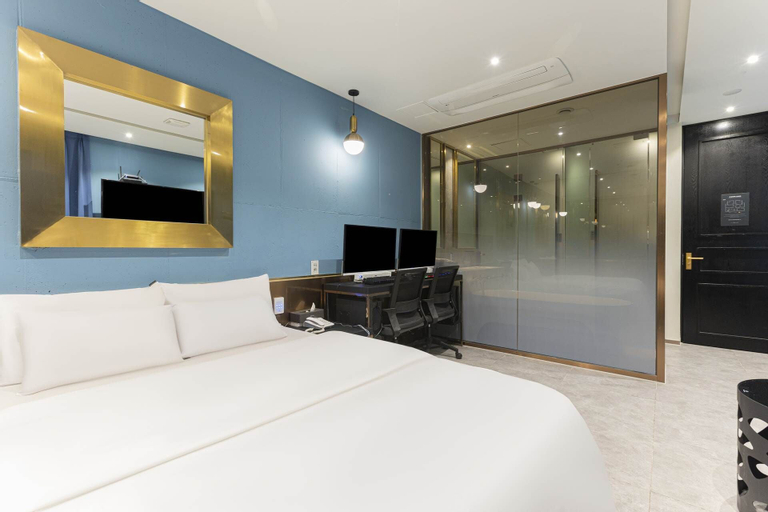 Bedroom 7