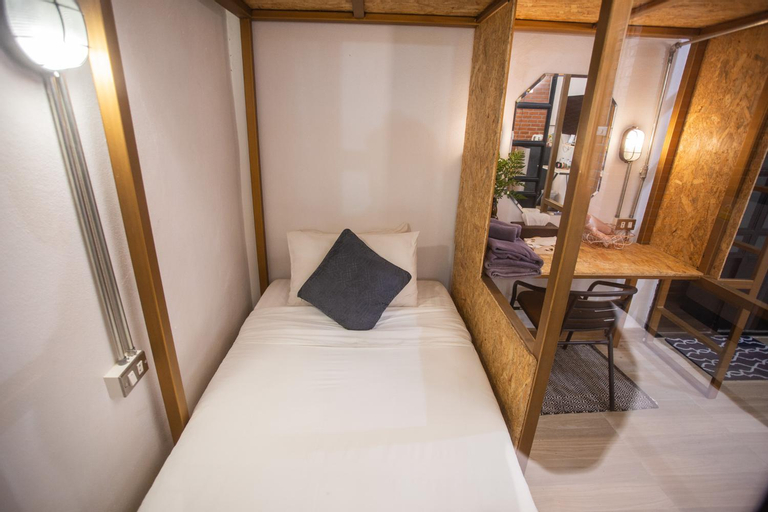 Bedroom 12