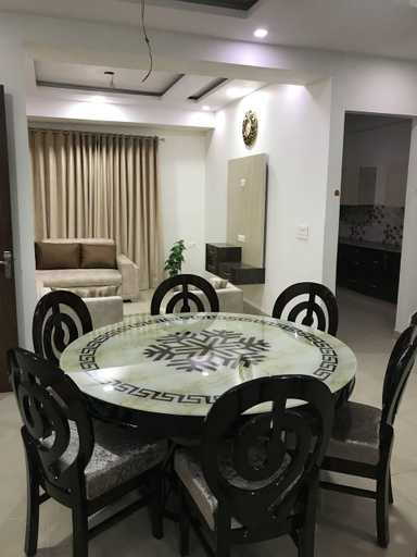 Oswego Manor- vacay, work, wedding, party villa, Gautam Buddha Nagar