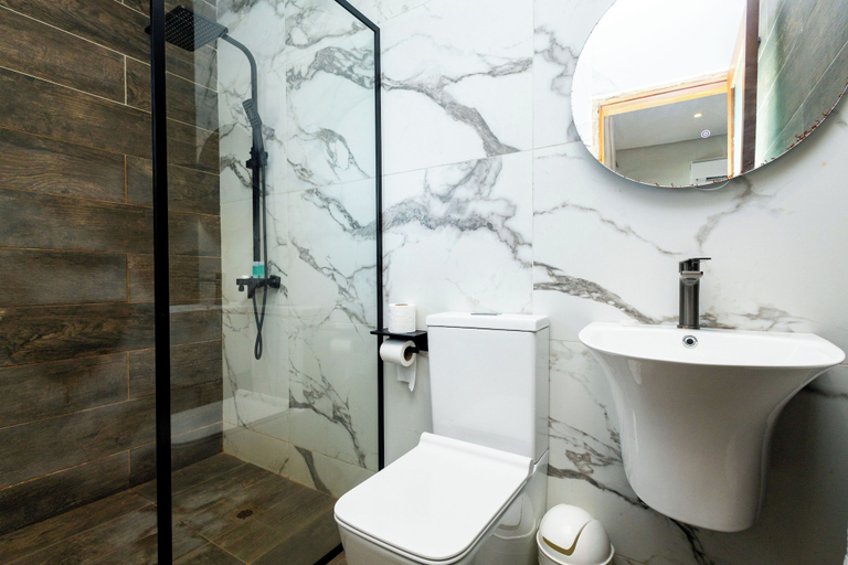 Bathroom 4, Serenity Terraces Beach Hotel-Kokrobite, Awutu Efutu Senya