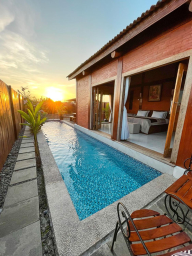 Swimming Pool 8