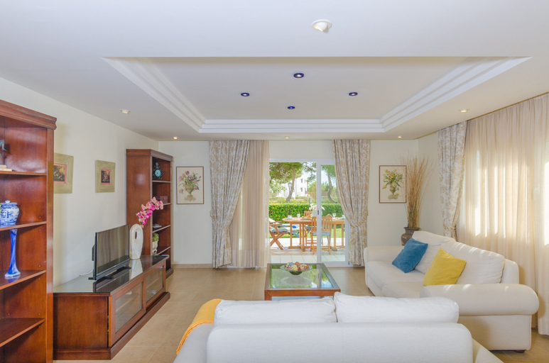 Room 2, Sa Caleta in Santany, Baleares