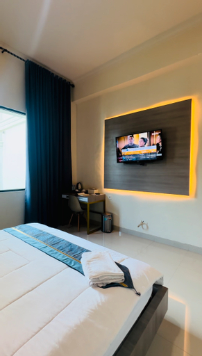 Bedroom 13
