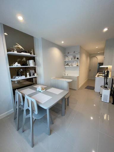 Dining Room 12