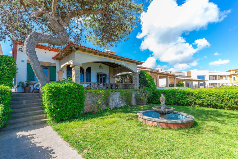 Room 2, Can Mir in Mallorca With 4 Bedrooms and 3 Bathrooms, Baleares