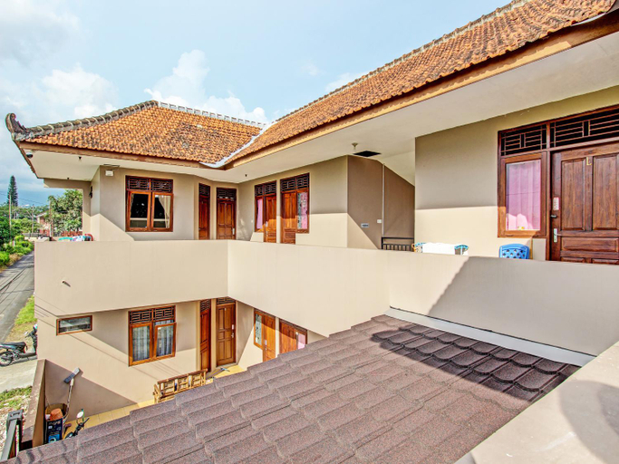 Balcony/terrace 5, SPOT ON 91932 Guest House Mustika Syariah, Banyumas