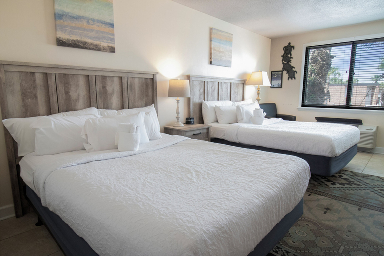 Bedroom 3, The Oceanfront Litchfield Inn, Georgetown