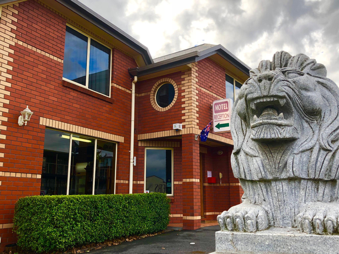Exterior & Views 1, Sheffield Motor Inn, Kentish