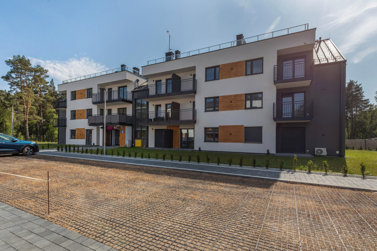 Exterior & Views 2, Bright Apartment for 4 People by Renters, Kamień