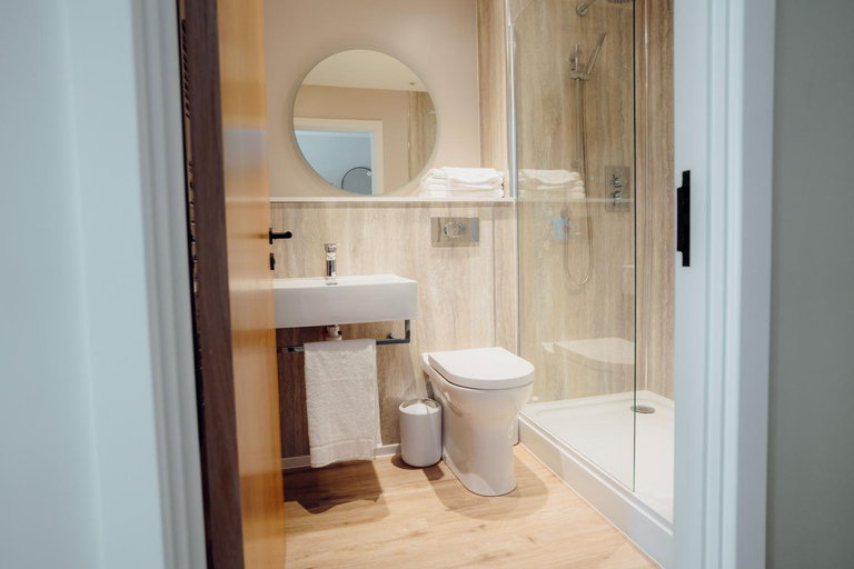 Bathroom 3, The Dunes, Pembrokeshire