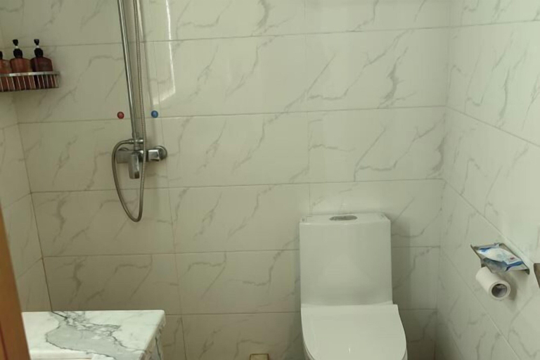 Bathroom 3, PRETTY BANK HOTEL, Taiyuan