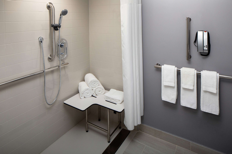 Bathroom 29